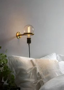 Vakkerlight Loop Minimalist Wall Light With Wall Socket