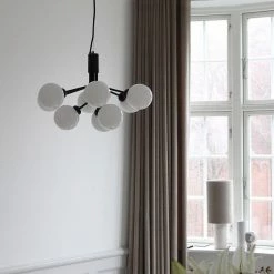 Vakkerlight Apiales Chandeliers