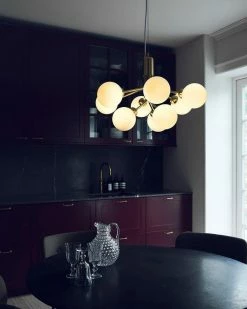 Vakkerlight Apiales Chandeliers