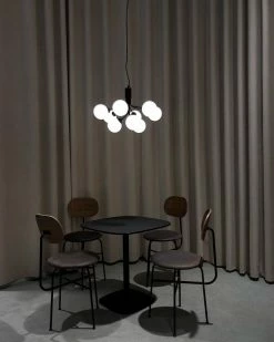 Vakkerlight Apiales Chandeliers