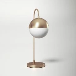 Vakker Cedar Moss Table Lamp