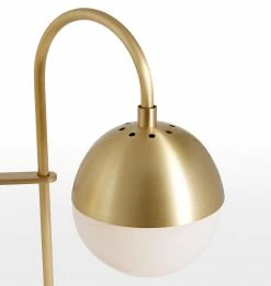 Vakker Cedar Moss Table Lamp