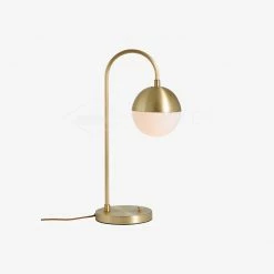 Vakker Cedar Moss Table Lamp