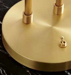 Vakker Cedar Moss Table Lamp