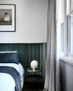 Vakker Crescent Table Lamp Table Lamps