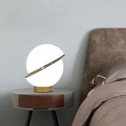 Vakker Crescent Table Lamp Table Lamps