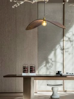 Vakkerlight Curve Wooden Pendant Lamp
