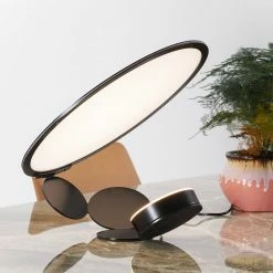 Vakkerlight Cut Table Lamp