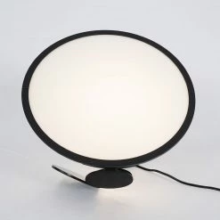 Vakkerlight Cut Table Lamp