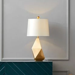 Vakkerlight Table Lamps Faceted Table Light