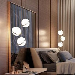 Vakkerlight Crescent Pendant Lamp
