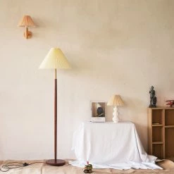 Vakkerlight Leo Table Lamp