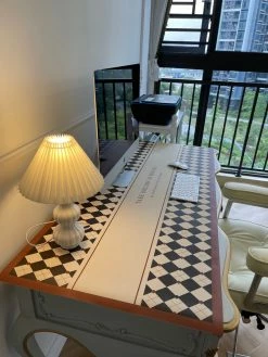 Vakkerlight Leo Table Lamp