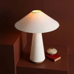 Vakkerlight Linden Table Lamp