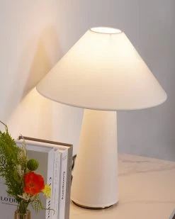 Vakkerlight Linden Table Lamp