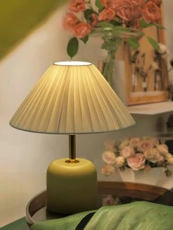 Vakkerlight Lunitidal Table Lamp Table Lamps