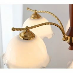 Vakkerlight Milky Flower Chandelier