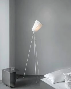 Vakkerlight Floor Lamps Modern Oslo Wood Floor Lamp