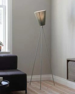 Vakkerlight Floor Lamps Modern Oslo Wood Floor Lamp