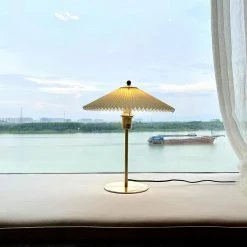 Vakkerlight Perla Pleated Table Lamp