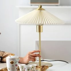 Vakkerlight Perla Pleated Table Lamp