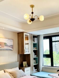 Vakkerlight Sculptural Glass Ribbed Chandelier