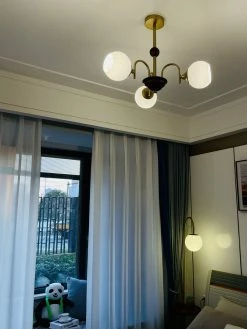 Vakkerlight Sculptural Glass Ribbed Chandelier