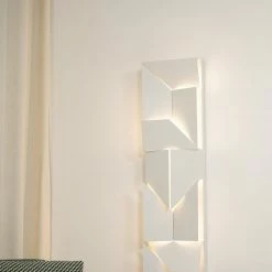 Vakkerlight Bedroom Shadows Grand Sconce