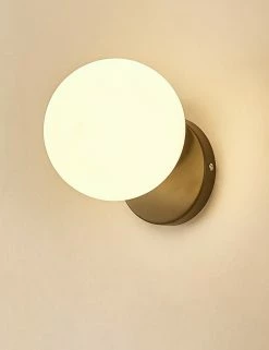 Vakkerlight Tip Of The Tongue Wall Lamp