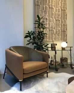 Vakkerlight Tip Of The Tongue Table Lamp