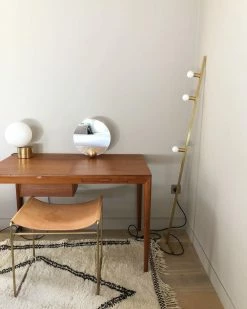 Vakkerlight Tip Of The Tongue Table Lamp