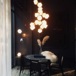 Vakkerlight Welles Chandelier Chandeliers