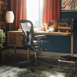 Vakkerlight Nelson Table Lamp